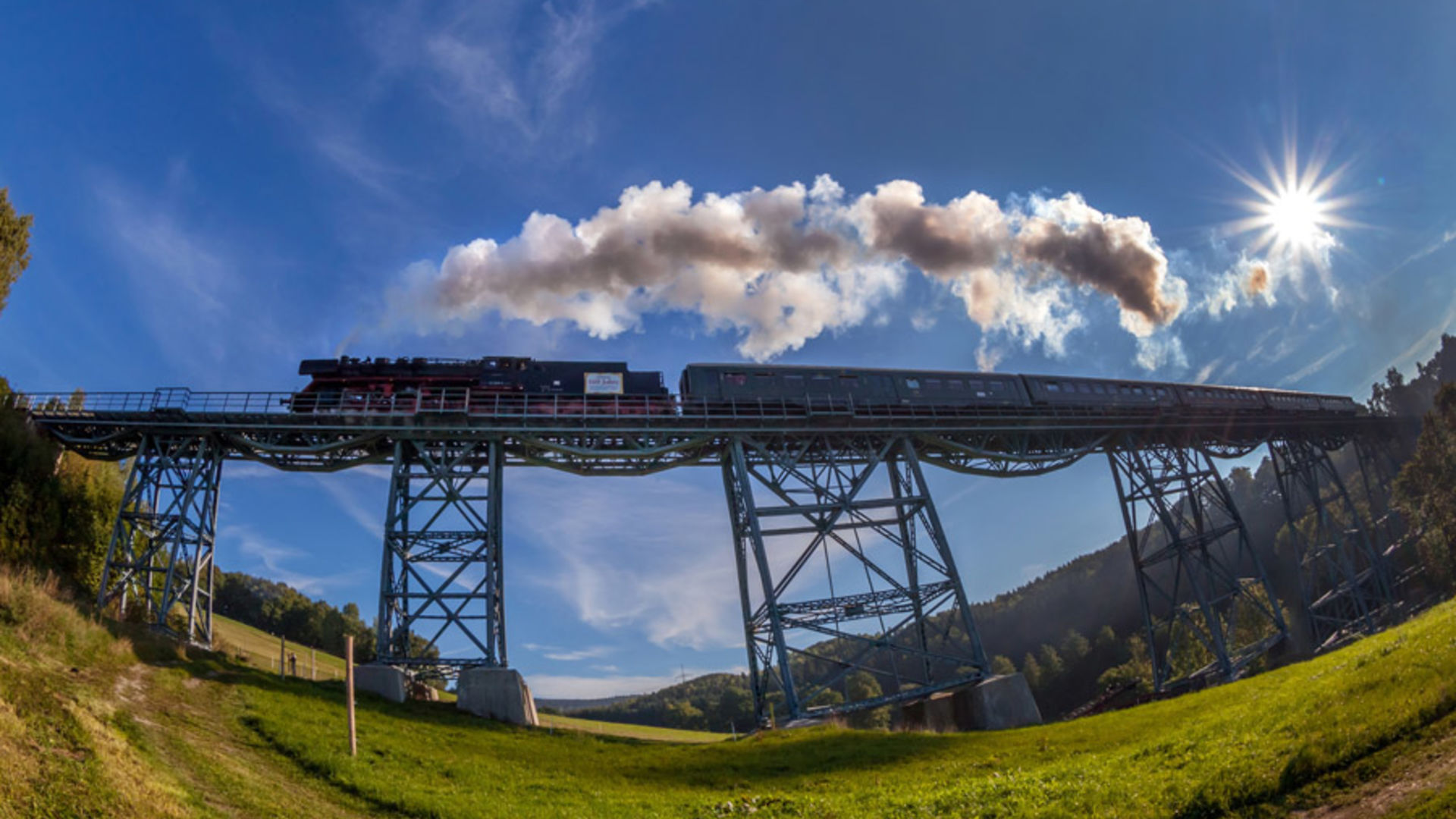 Markersbacher Viadukt an der Erzgebirgischen Aussichtsbahn 
© TVE Uwe Meinhold
