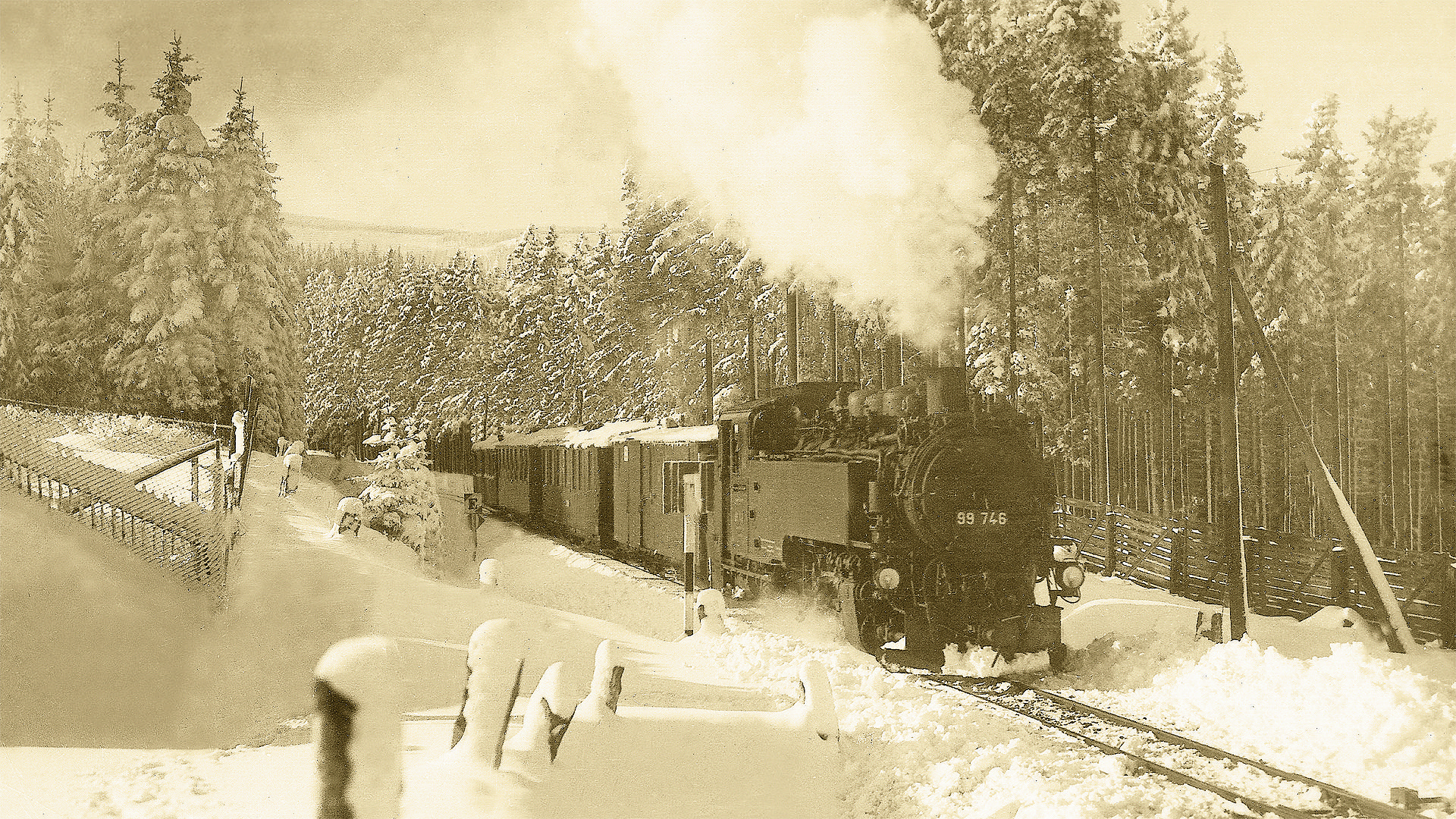 Dampfzug Schmalspurbahn Cranzahl–Kurort Oberwiesenthal 
© Sammlung Claus Schlegel