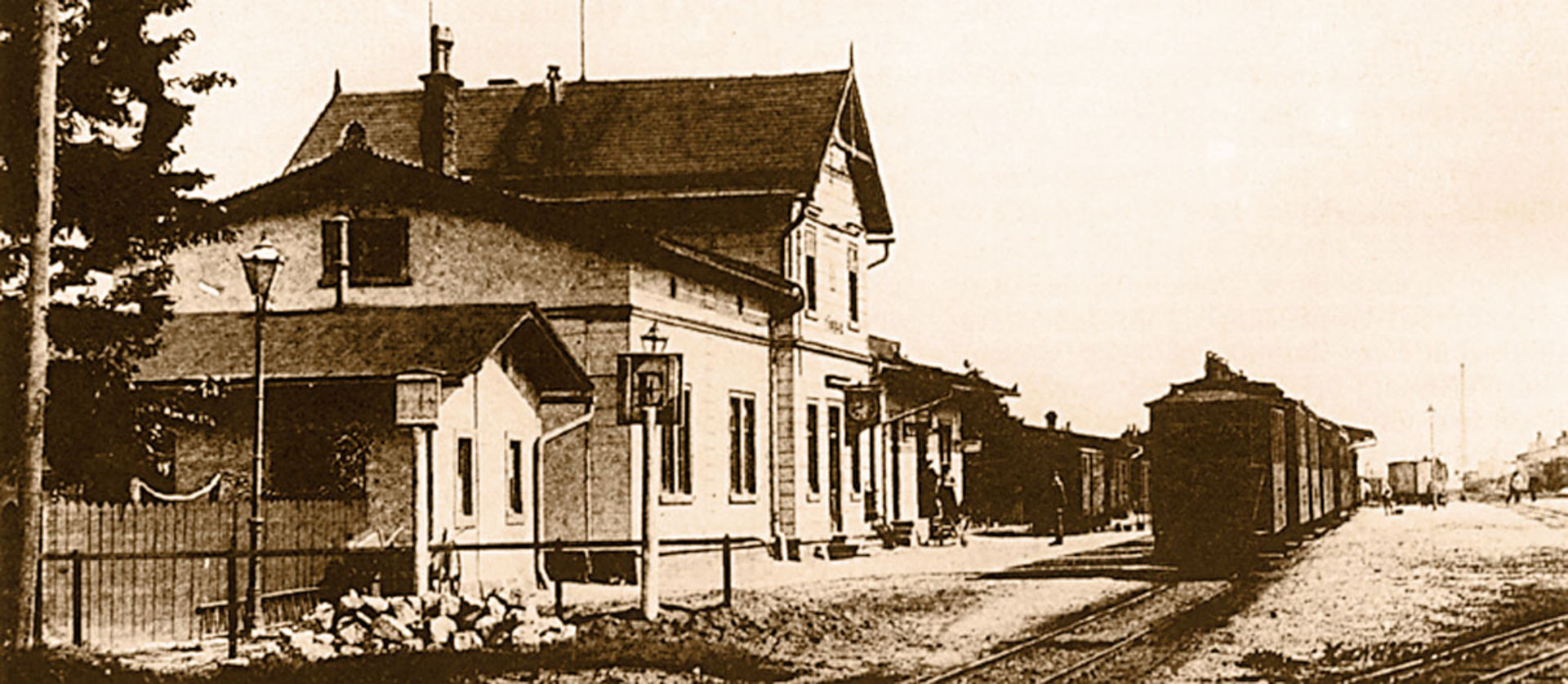 Historischer Bahnhof Mügeln. 
© Sammlung A. Linz