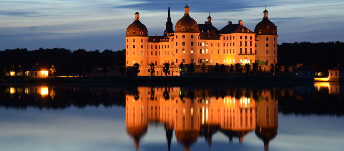 Spannende Entdeckungen mit AugustusTours in Dresden und im Elbland - hier Schloss Moritzburg 
© Christian Sacher