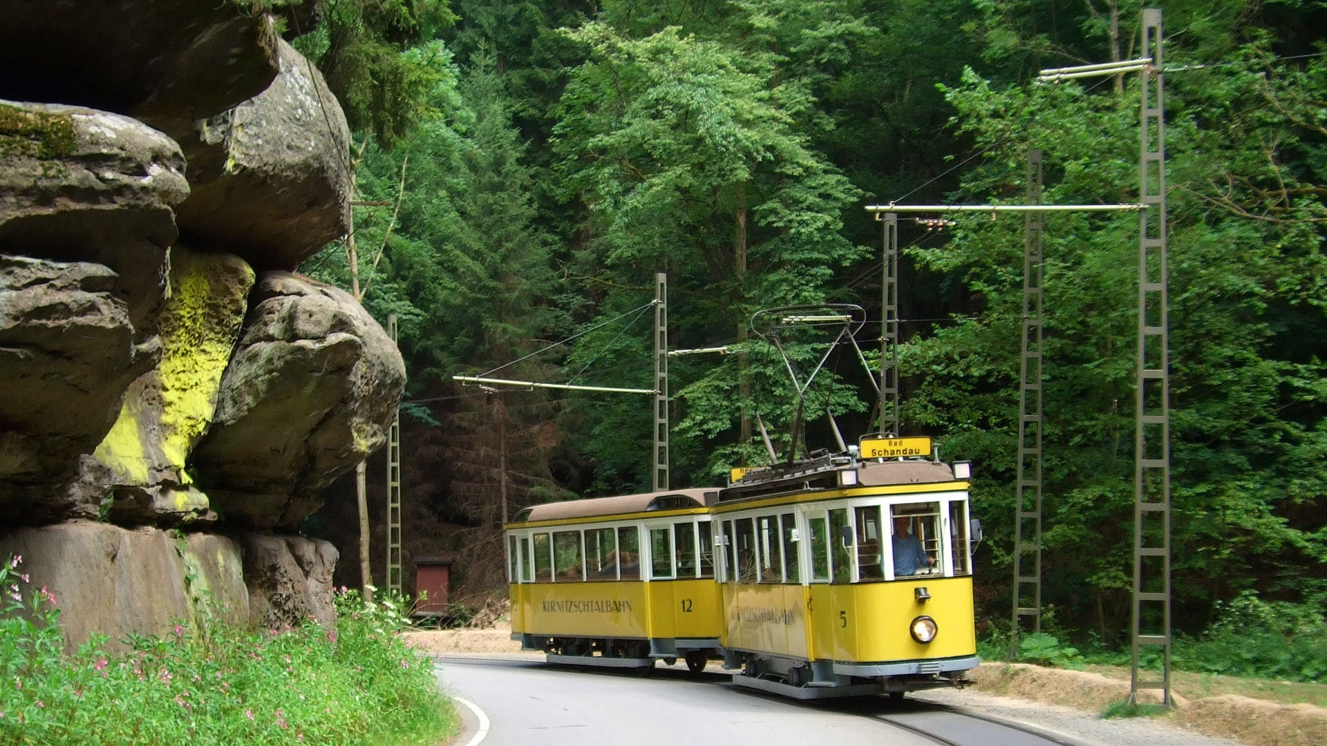 Historischer Zug der Kirnitzschtalbahn 
© OVPS - Foto S. Großer