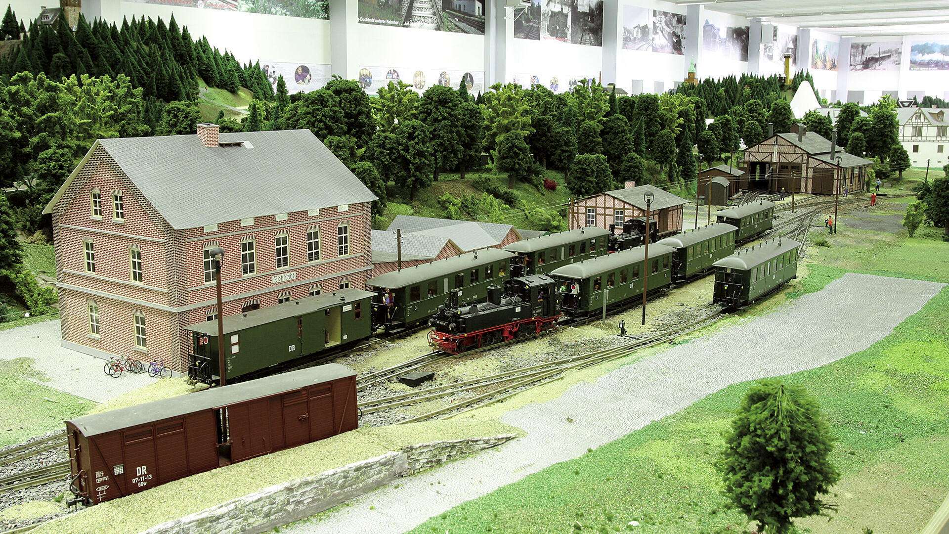 Bahnhof Jöhstadt im Modell 
© Modellbahnland Erzgebirge