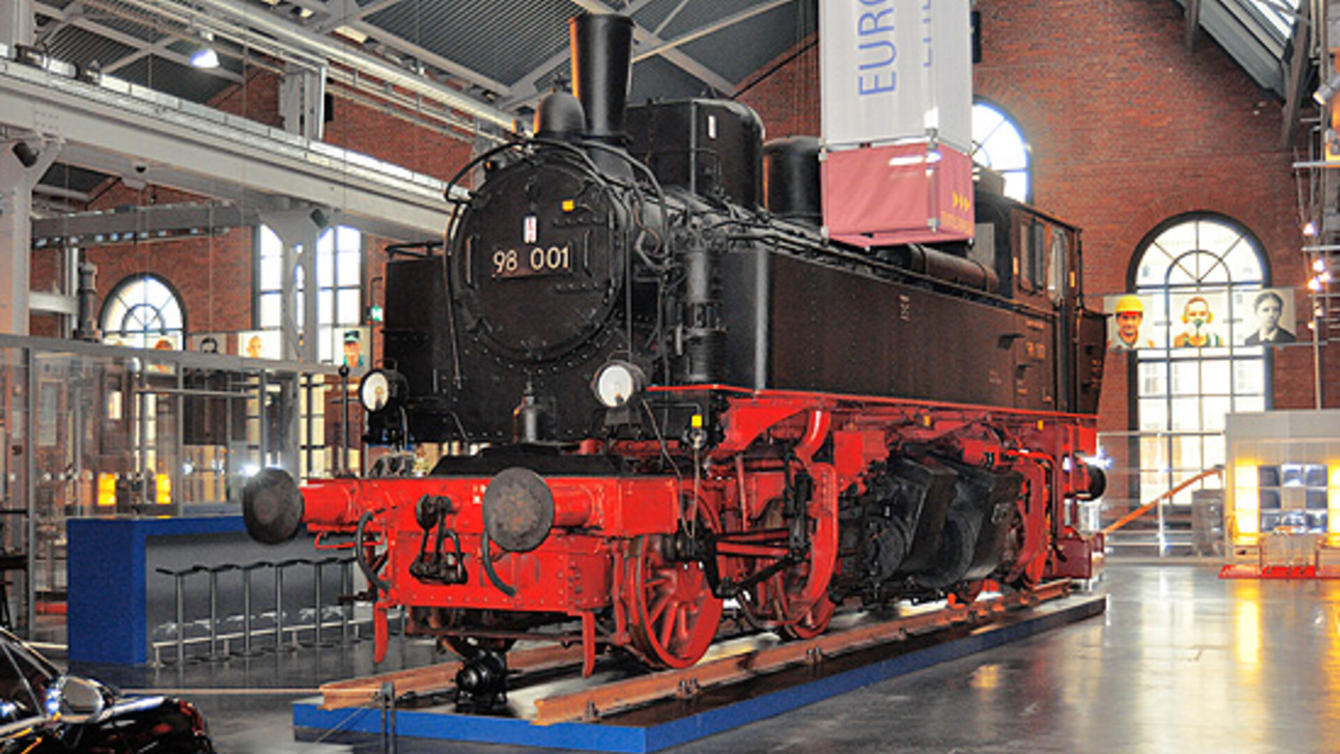 von Richard Hartmann in Chemnitz gebaue Lokomotive 98 001 
© Sächsisches Industriemuseum