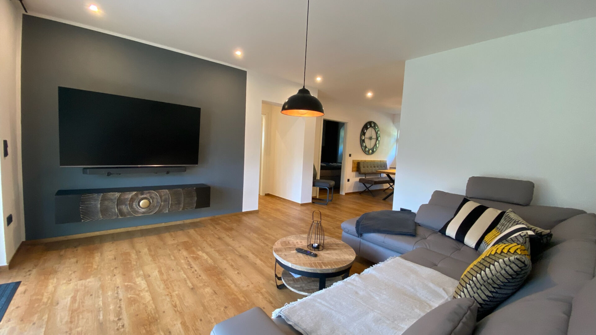 Ferienh&auml;user am Bahnhof Bertsdorf 
&copy; Ronald R&auml;tze