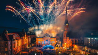 Feuerwerk am Theaterplatz Chemnitz 
&copy;