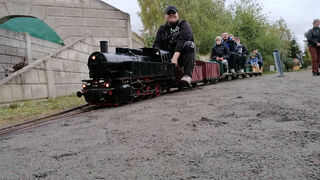 Zug bei Fahrt 
&copy; Modellbahnpark Auenhain