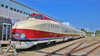 Schnell-Dieseltriebzug SVT 18.15 Bauart G&ouml;rlitz 
&copy; J&uuml;rgen Steimecke