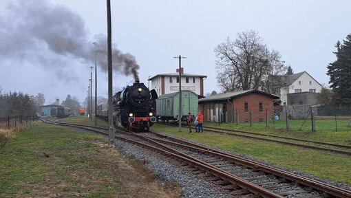 Dampfzug in Rothenburg 
&copy; Siegfried Schoof