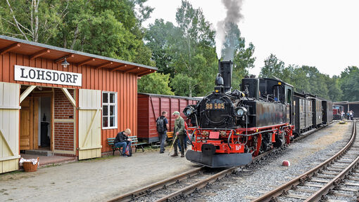 Dampfzug der Schwarzbachbahn in Lohsdorf 
&copy; Joachim Jehmlich